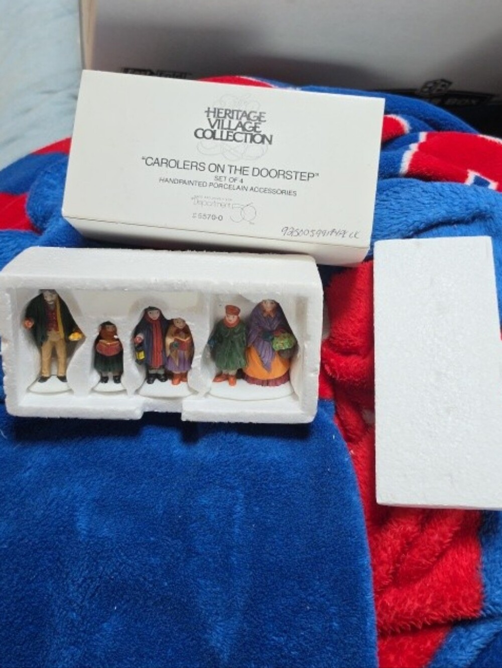 Department 56 Carolers On The Door Step